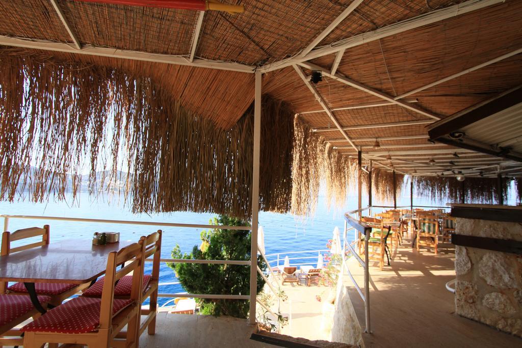 Caretta Hotel Kalkan Exterior foto