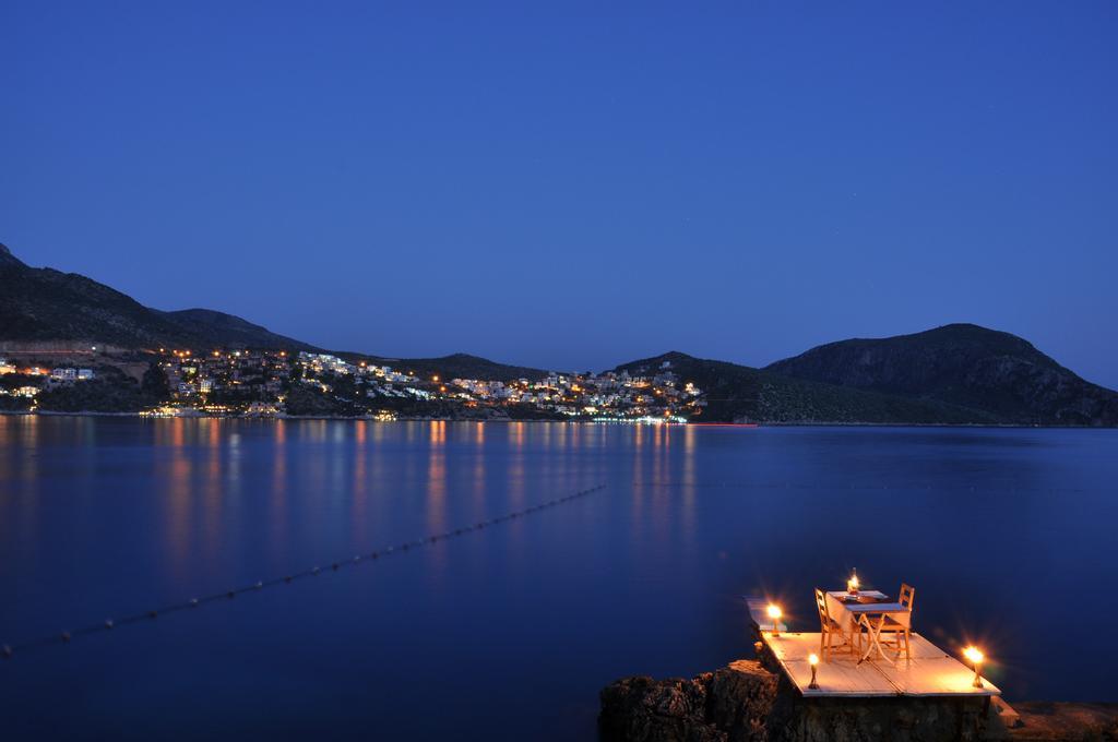 Caretta Hotel Kalkan Exterior foto