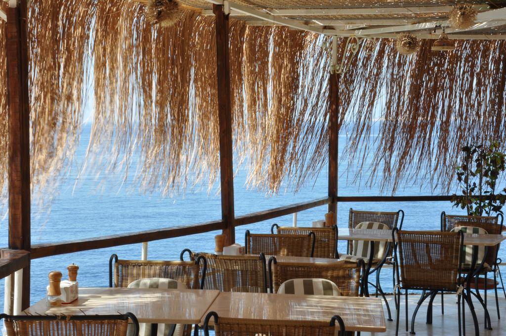 Caretta Hotel Kalkan Exterior foto