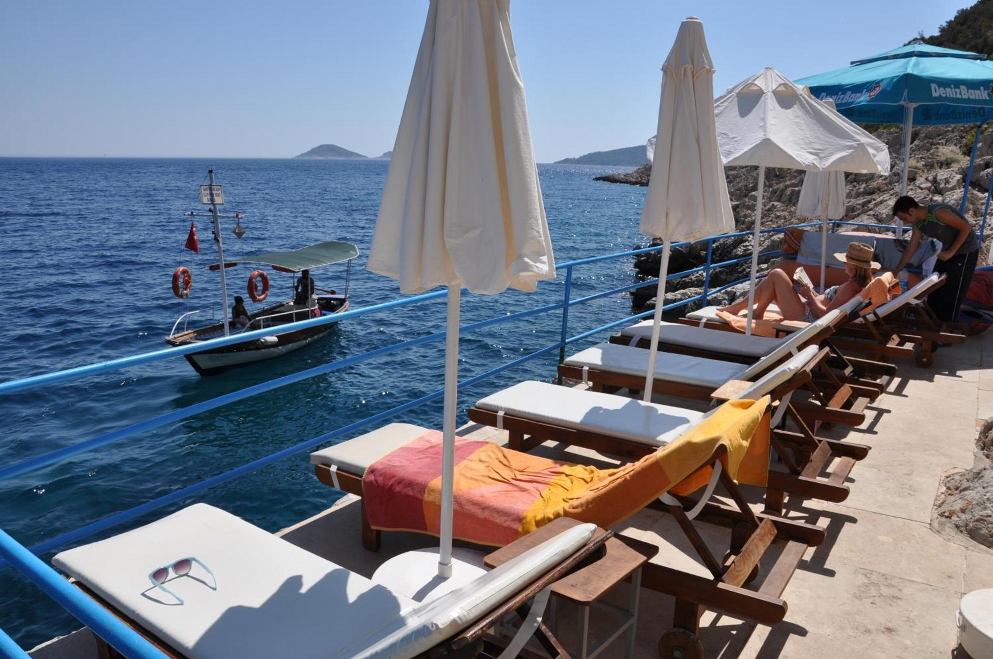 Caretta Hotel Kalkan Exterior foto